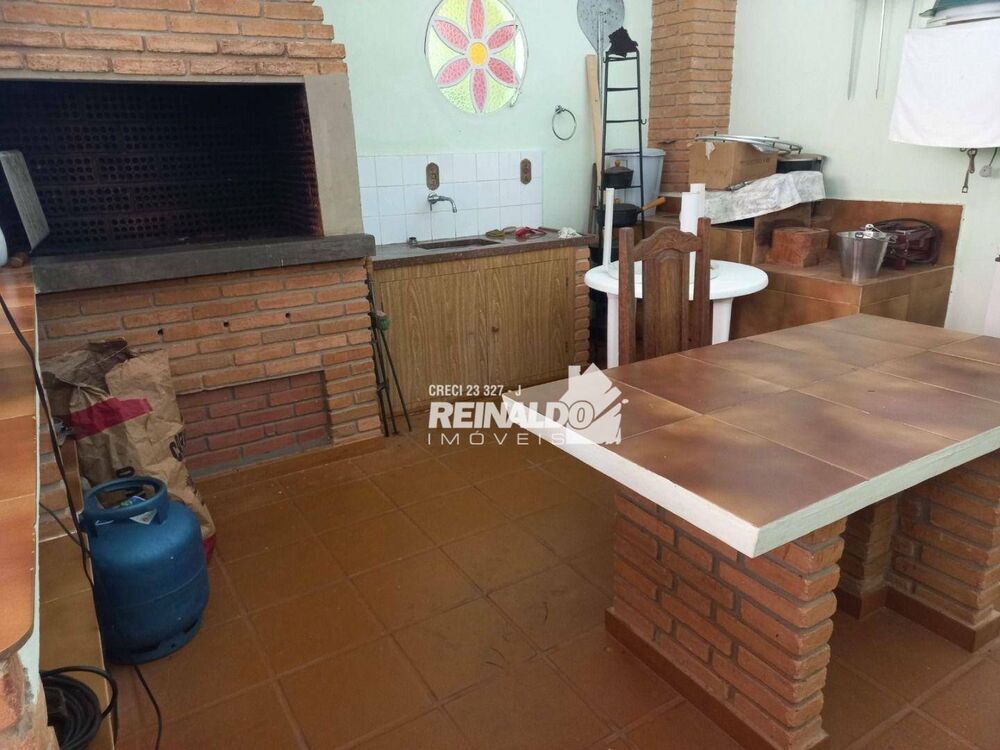 Chácara, 4 quartos, 2695 m² - Foto 2