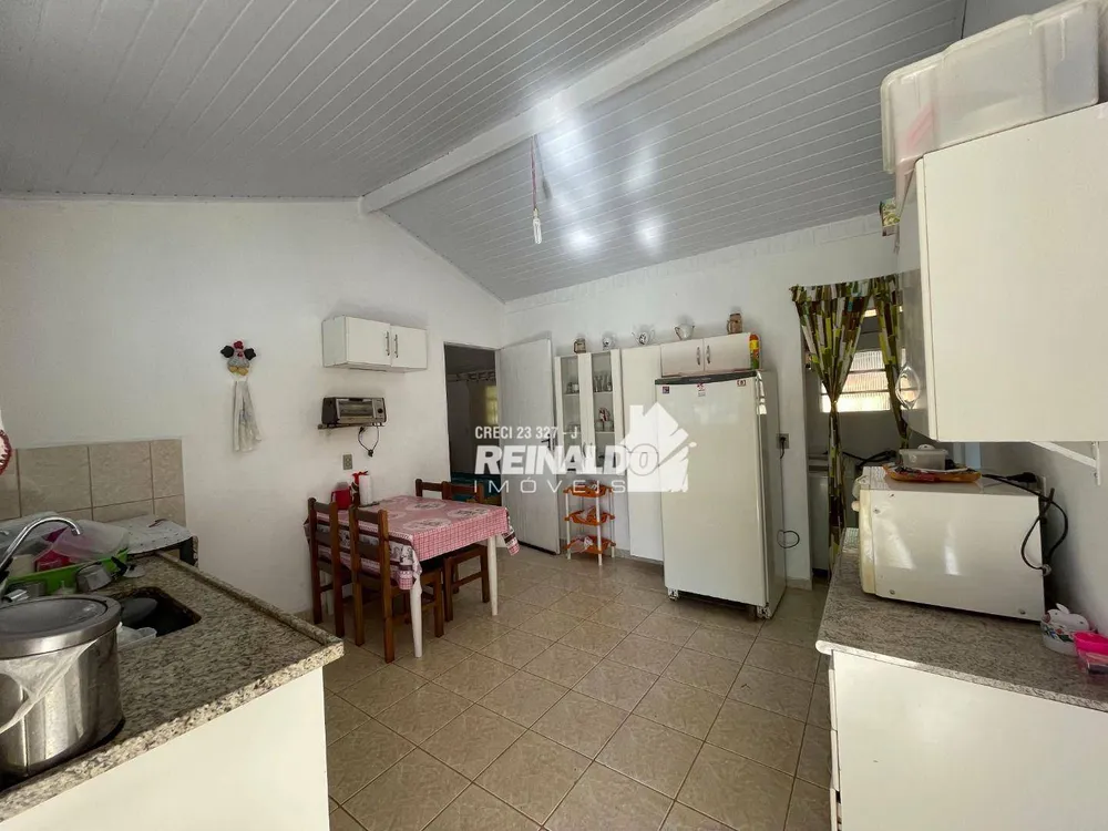 Chácara, 2 quartos, 1025 m² - Foto 3