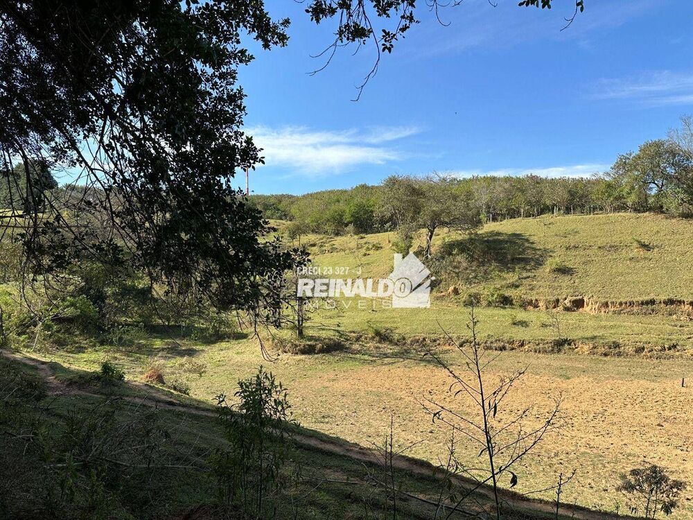 Sítio à venda com 2 quartos, 200m² - Foto 15