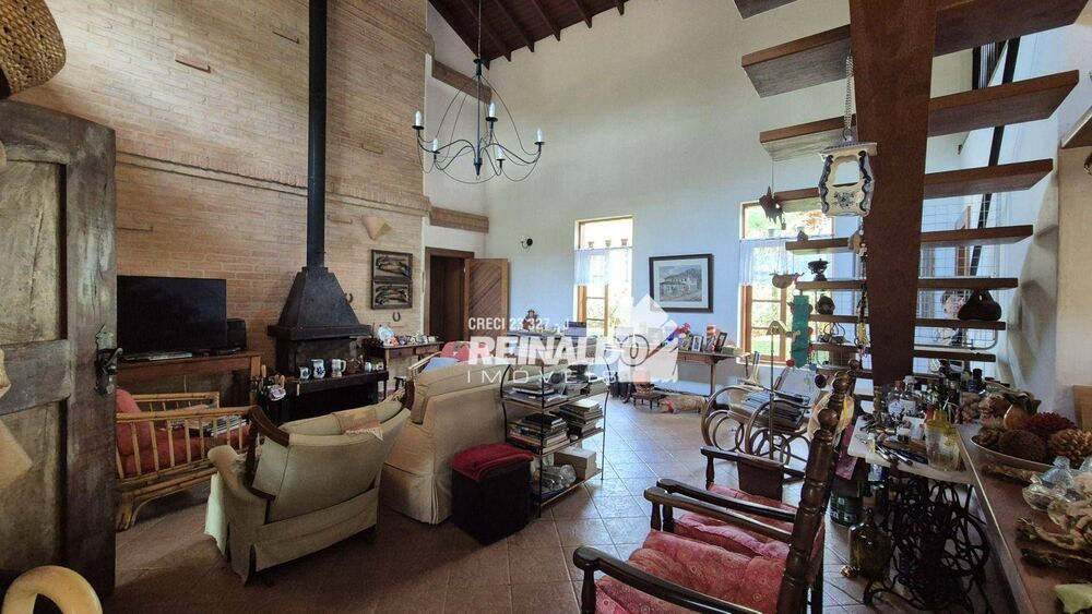 Chácara, 2 quartos, 1598 m² - Foto 1