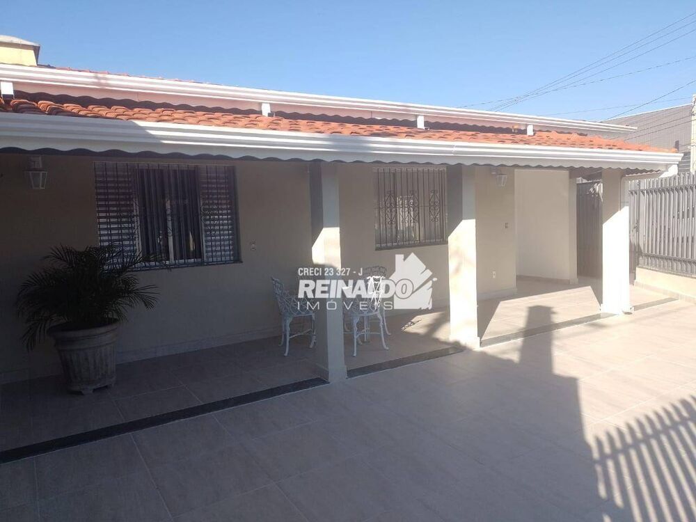 Casa, 3 quartos, 177 m² - Foto 1