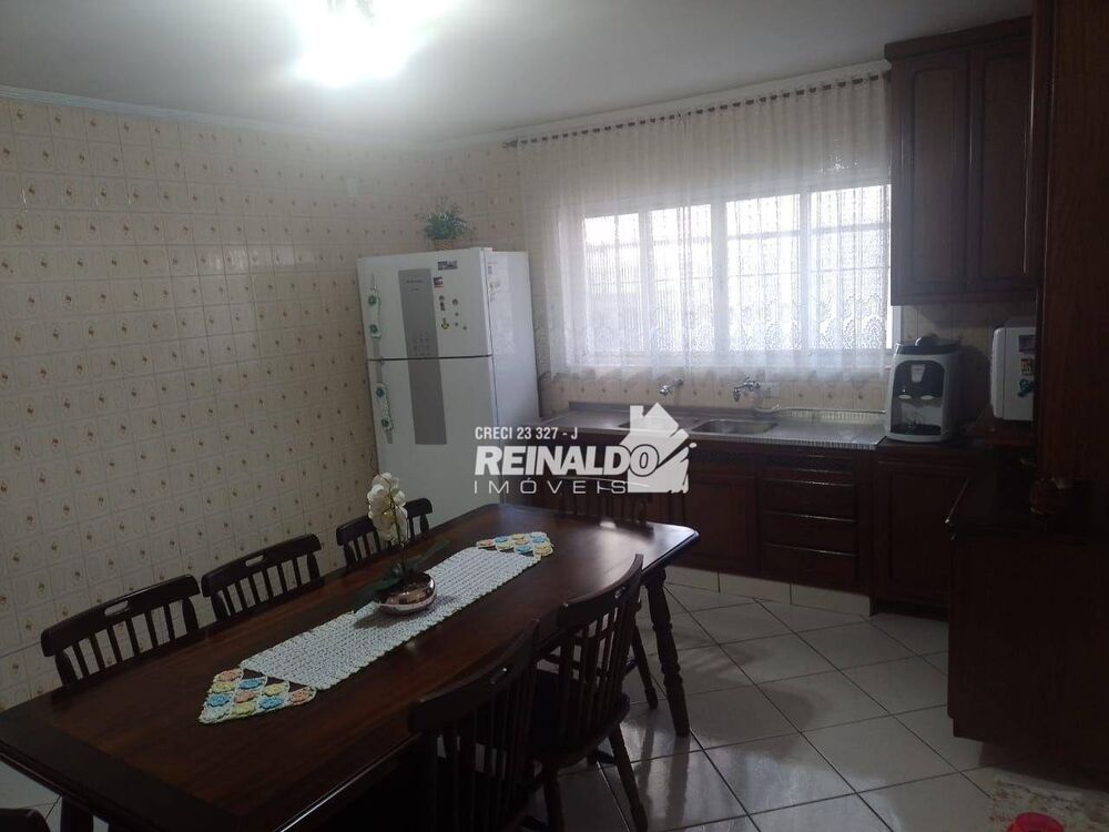 Casa, 3 quartos, 177 m² - Foto 2