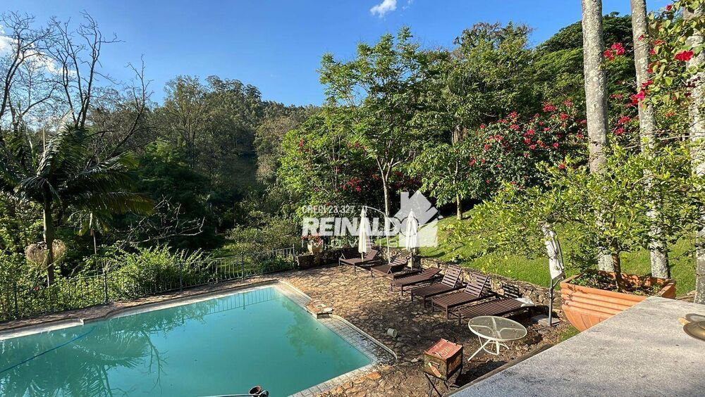 Fazenda à venda com 8 quartos, 2000m² - Foto 2