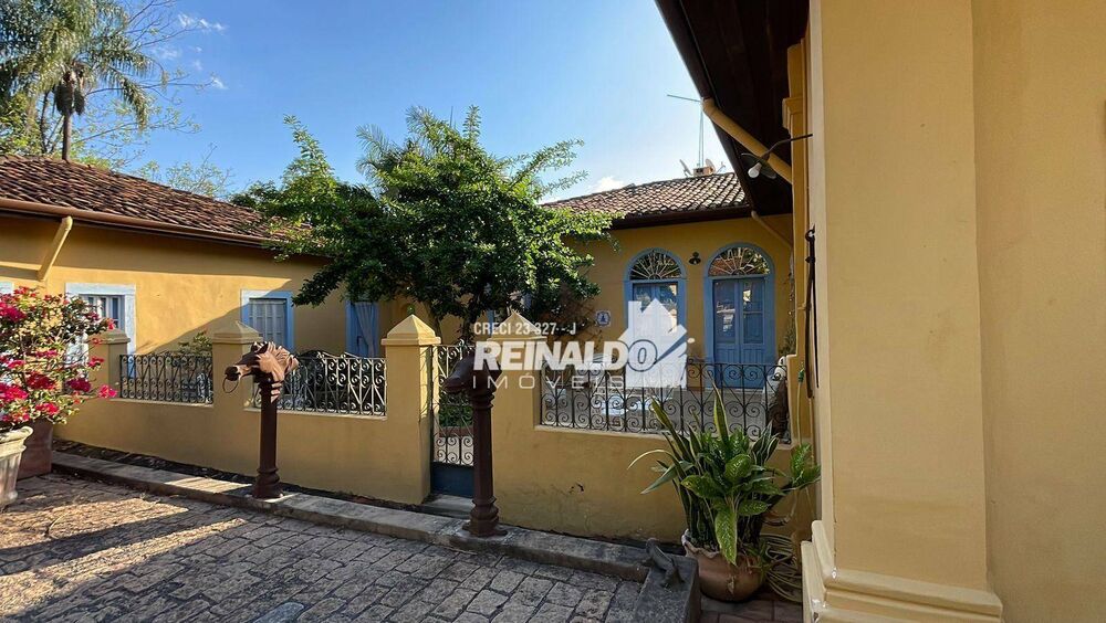 Fazenda à venda com 8 quartos, 2000m² - Foto 3