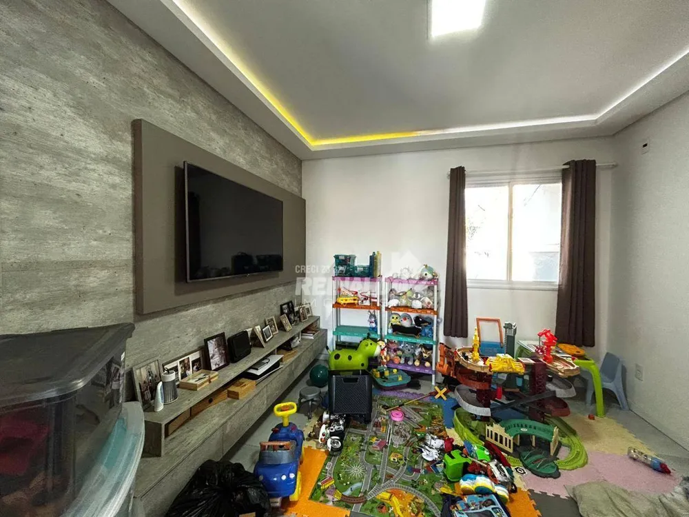 Casa, 3 quartos, 267 m² - Foto 4