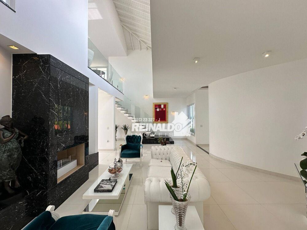 Casa de Condomínio à venda com 4 quartos, 582m² - Foto 1