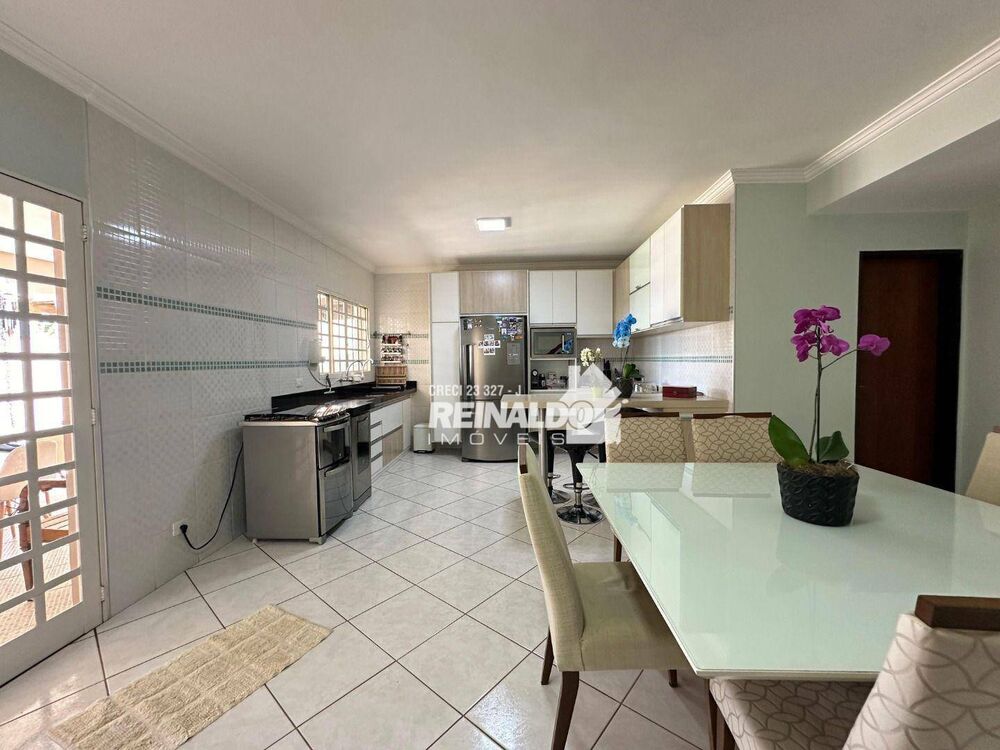 Casa, 3 quartos, 233 m² - Foto 12