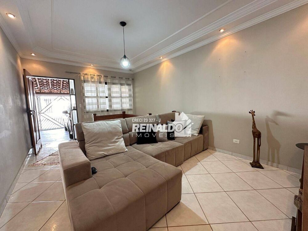 Casa, 3 quartos, 233 m² - Foto 2