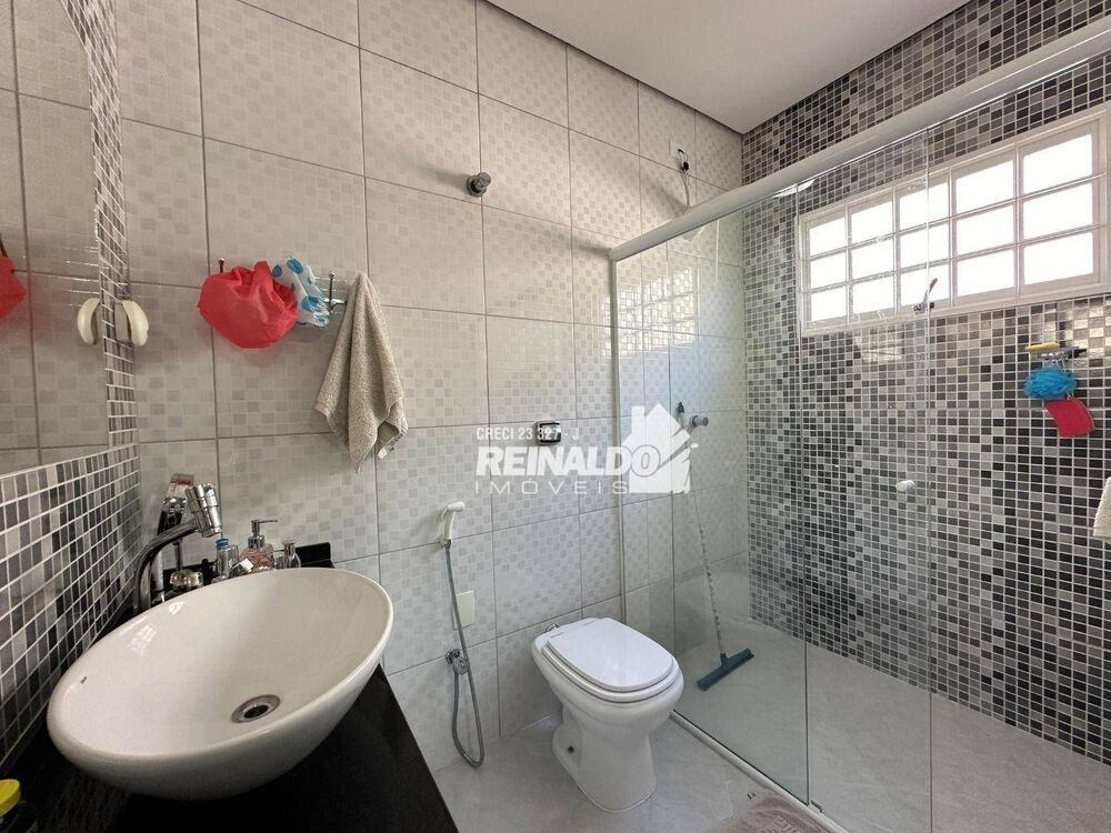 Casa, 3 quartos, 233 m² - Foto 4