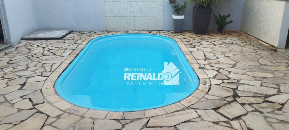 Casa, 3 quartos, 201 m² - Foto 1