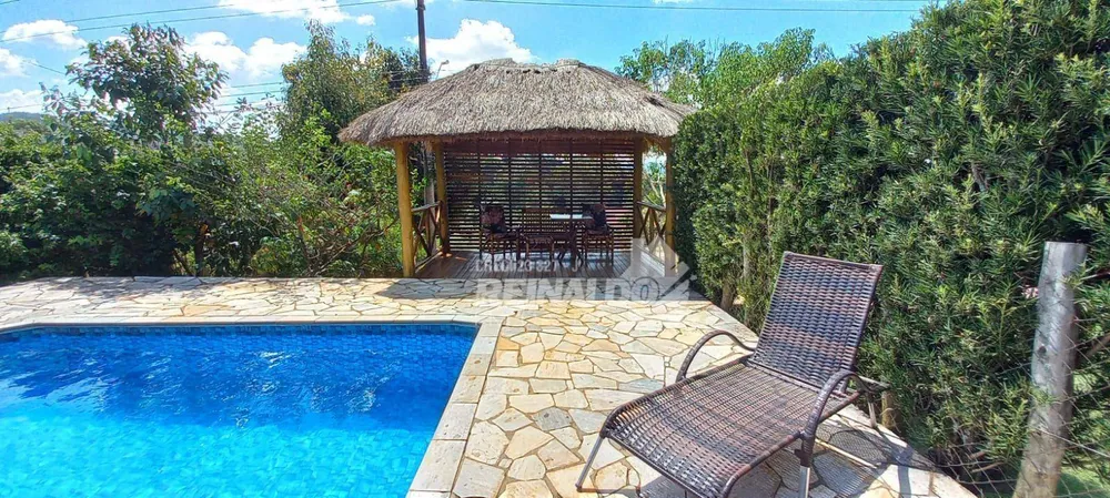 Casa, 3 quartos, 260 m² - Foto 1