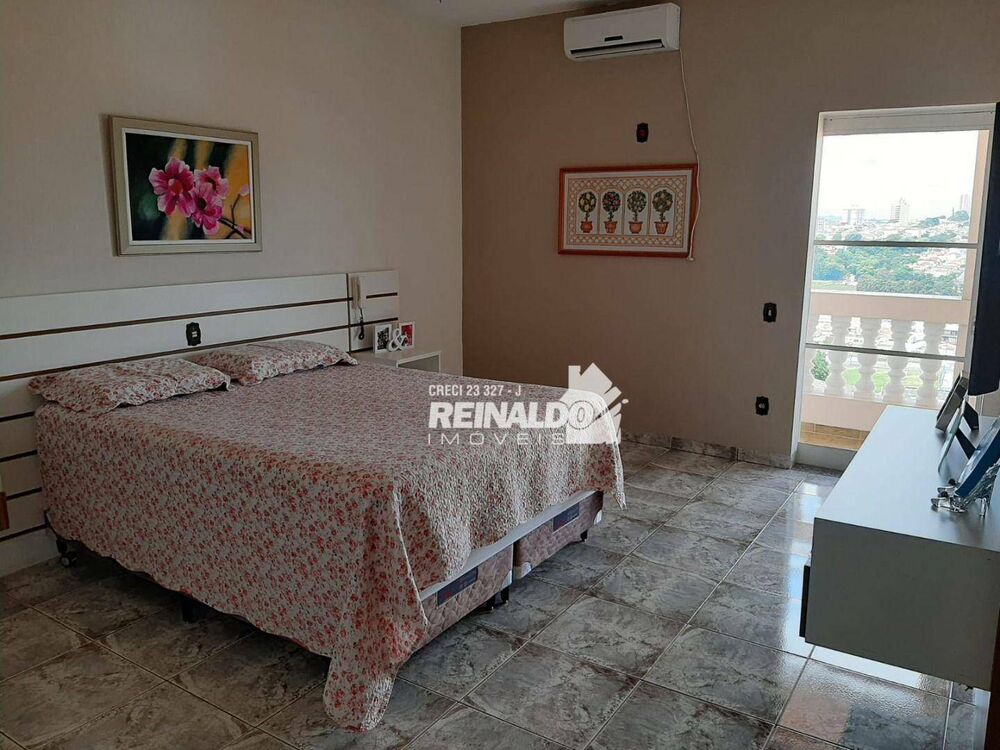 Casa, 4 quartos, 408 m² - Foto 1