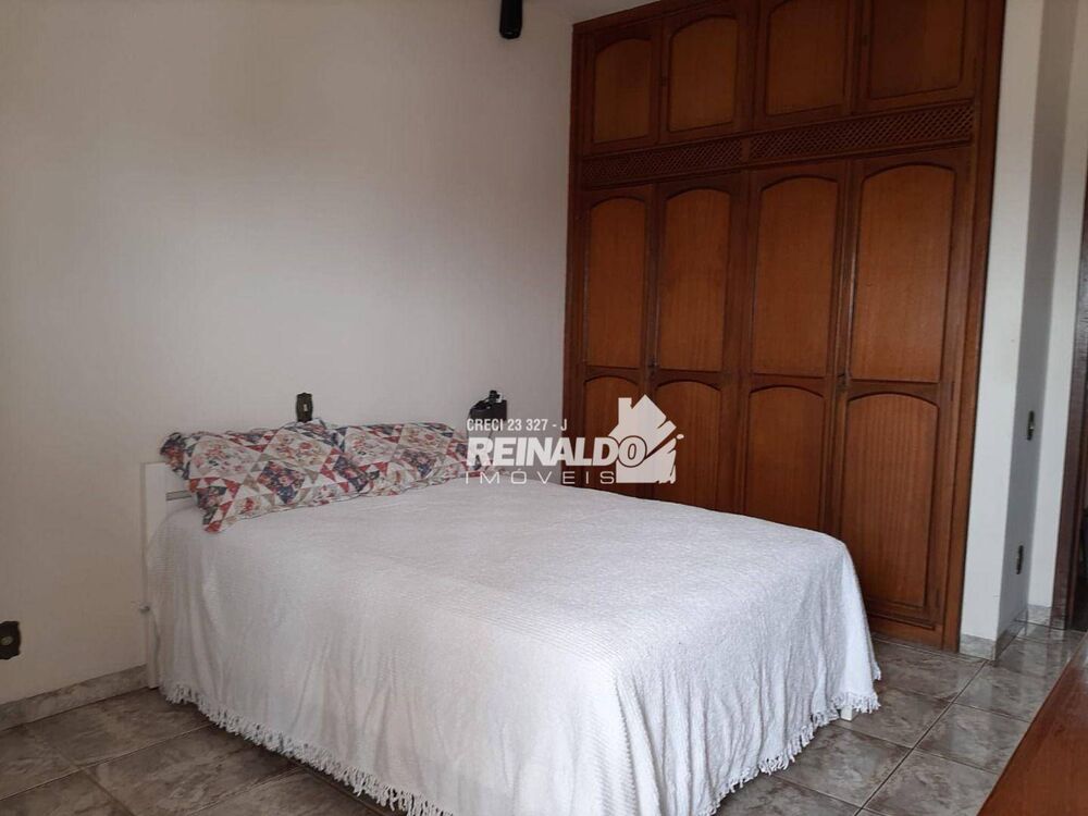 Casa, 4 quartos, 408 m² - Foto 2