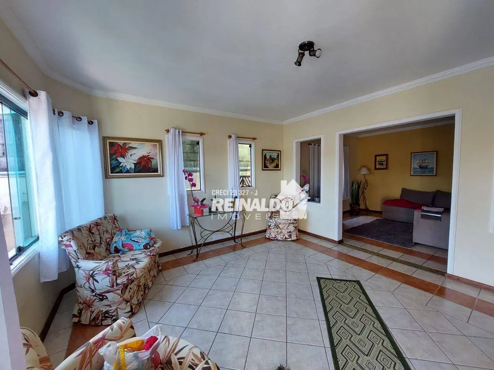 Casa, 3 quartos, 199 m² - Foto 1