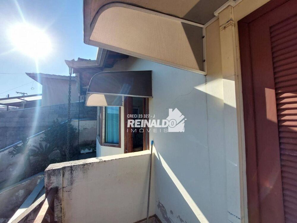 Casa, 3 quartos, 199 m² - Foto 1