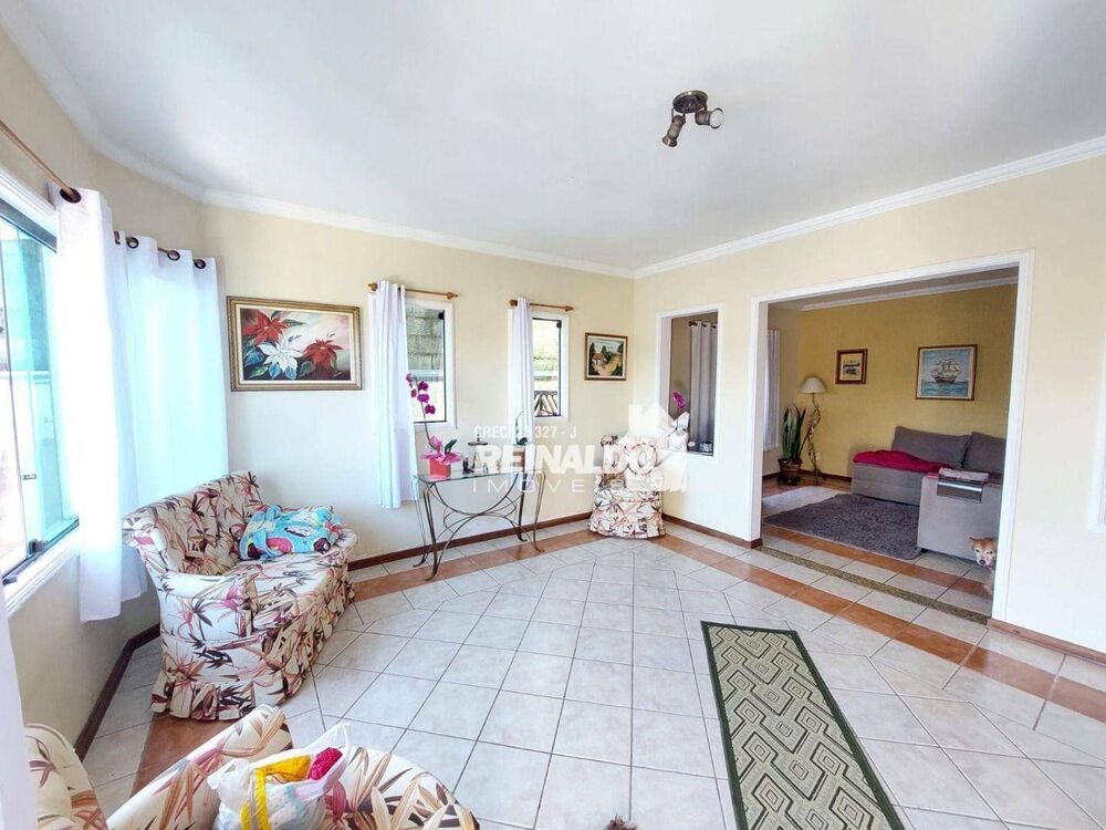 Casa, 3 quartos, 199 m² - Foto 2