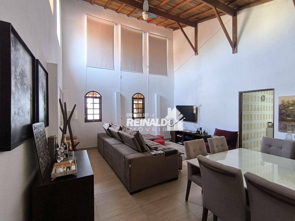 Casa, 3 quartos, 216 m² - Foto 15