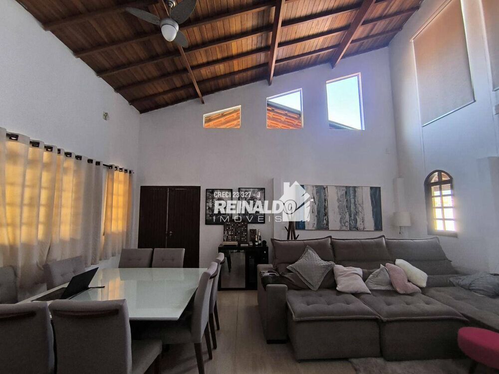 Casa, 3 quartos, 216 m² - Foto 10