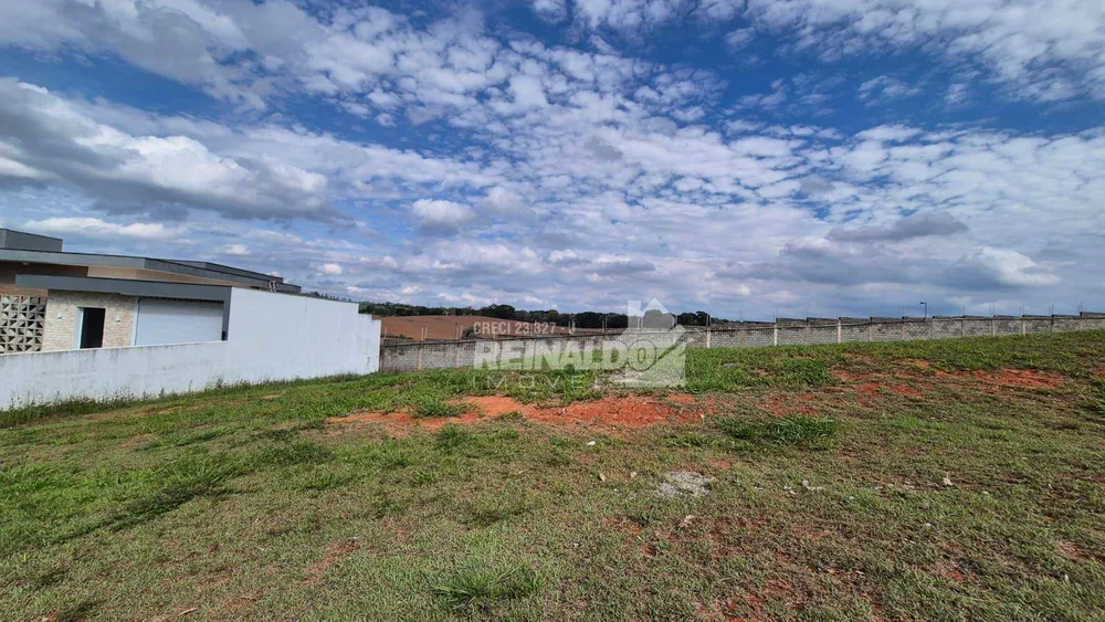 Loteamento e Condomínio, 1000 m² - Foto 1