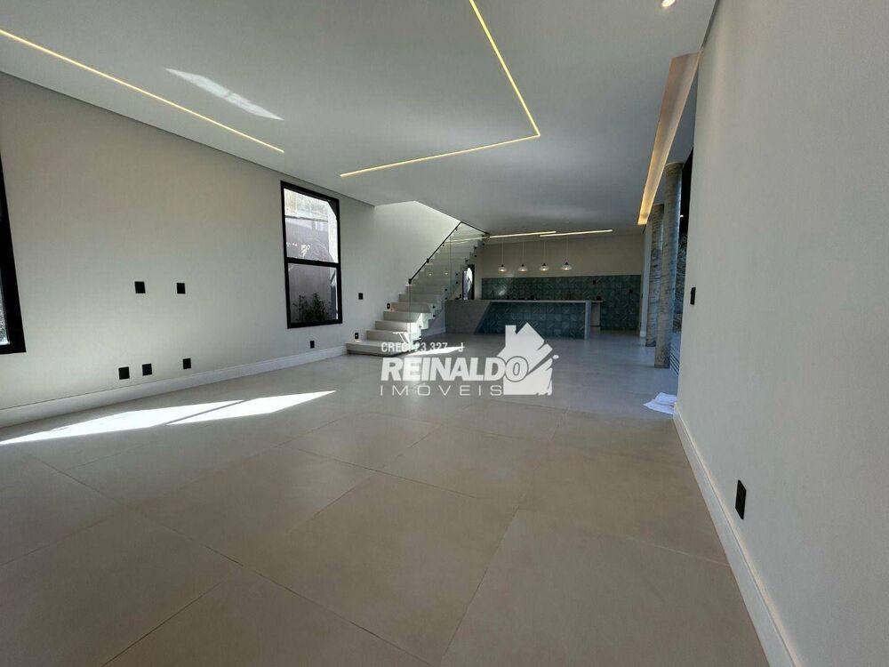 Casa de Condomínio à venda com 3 quartos, 254m² - Foto 3