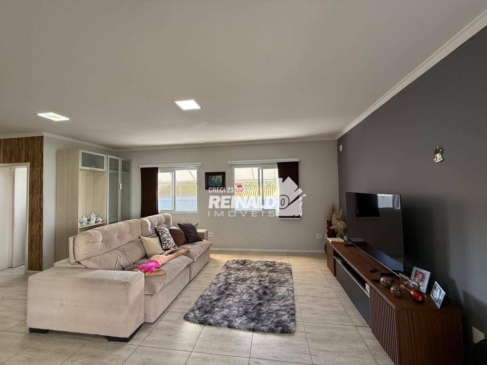 Casa, 4 quartos, 242 m² - Foto 3
