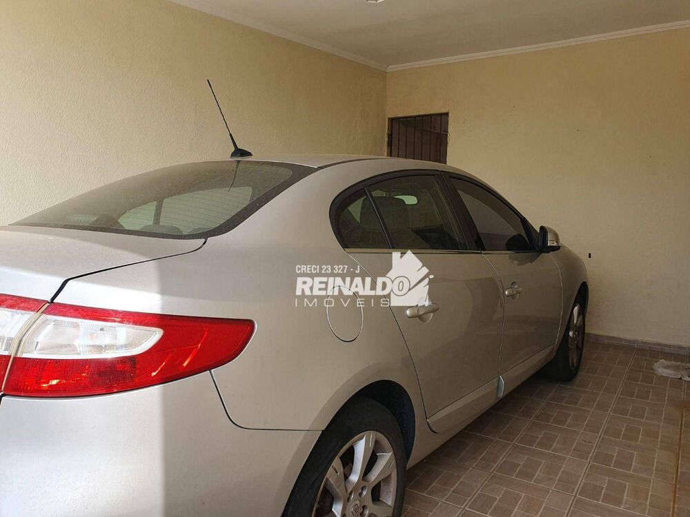 Casa à venda com 3 quartos, 136m² - Foto 2