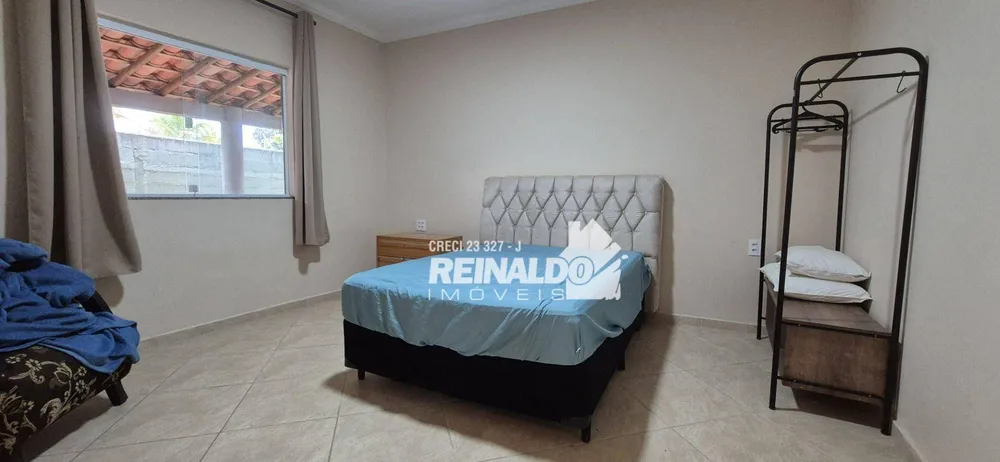 Chácara, 3 quartos, 2610 m² - Foto 1