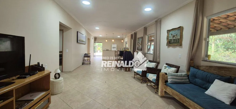 Chácara, 3 quartos, 2610 m² - Foto 2