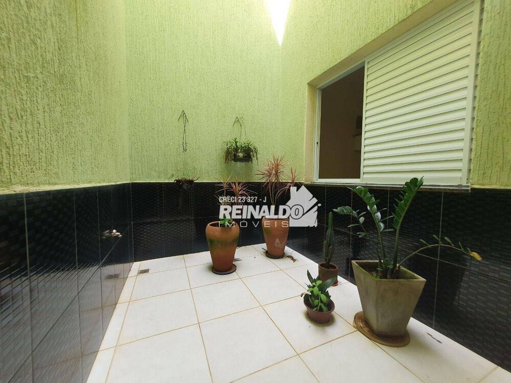 Casa, 5 quartos, 249 m² - Foto 10