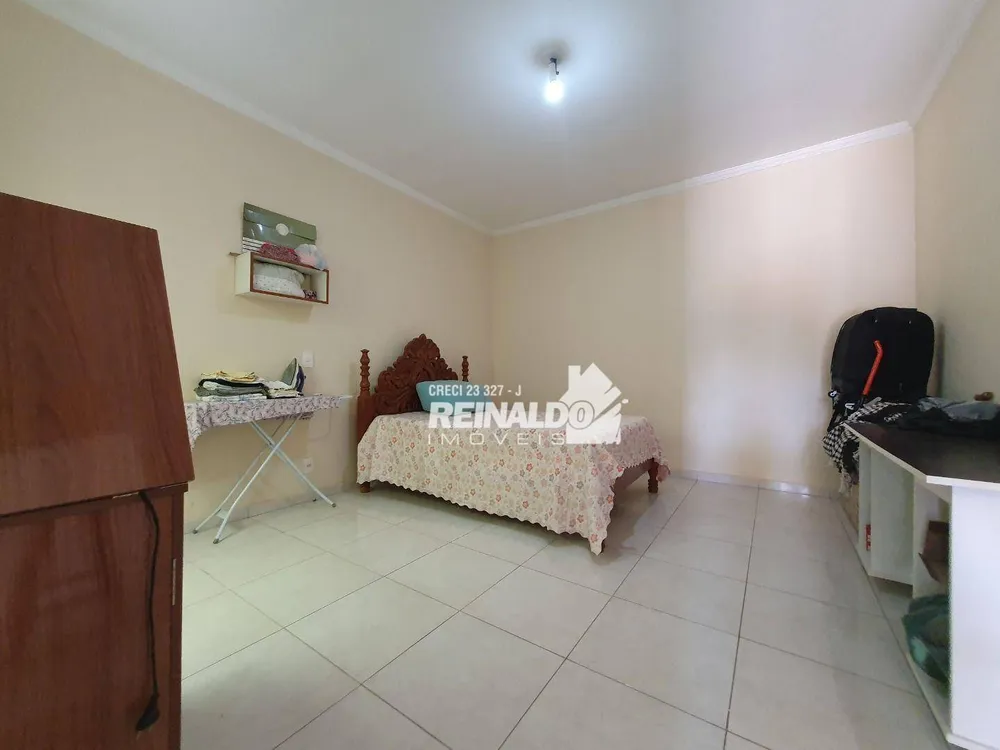 Casa, 5 quartos, 249 m² - Foto 11