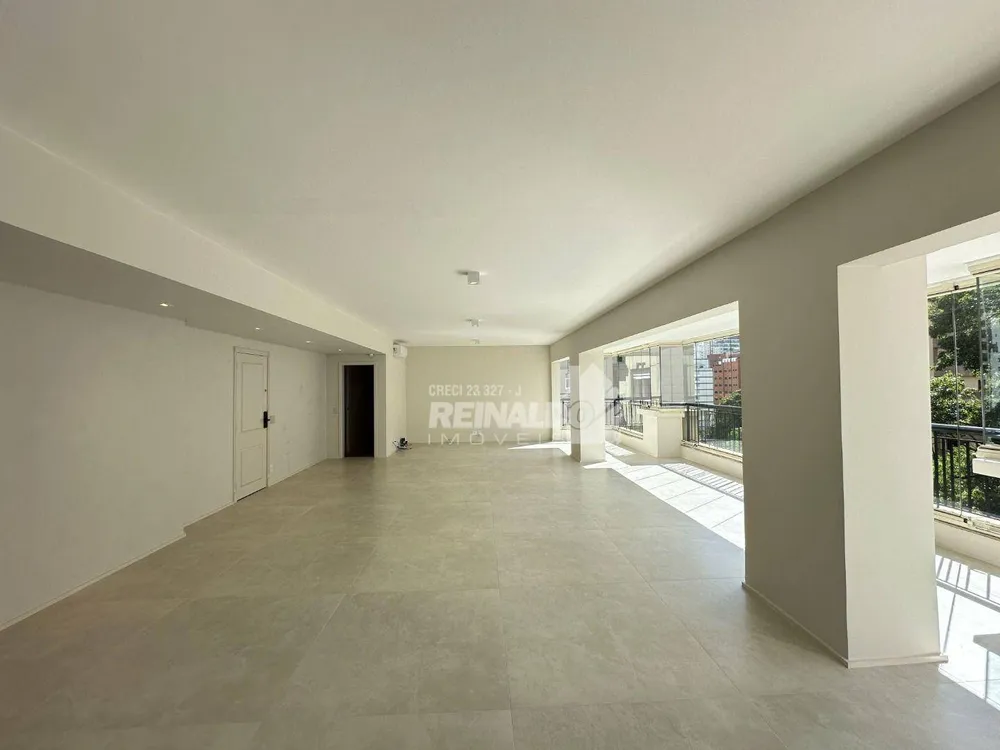 Apartamento, 3 quartos, 230 m² - Foto 4
