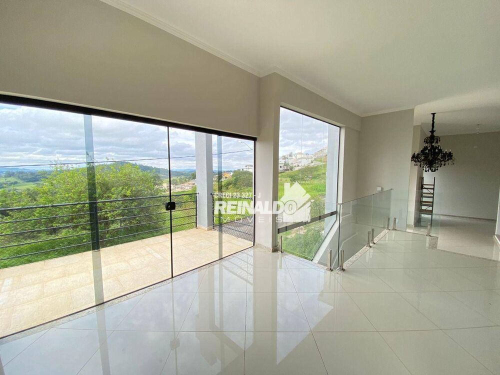 Casa de Condomínio para alugar com 3 quartos, 260m² - Foto 4