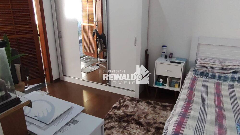 Chácara à venda com 5 quartos, 400m² - Foto 18