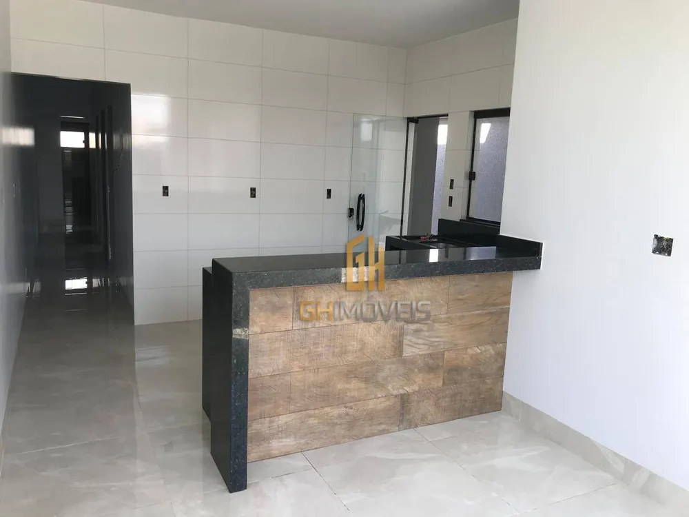 Casa, 3 quartos, 92 m² - Foto 1