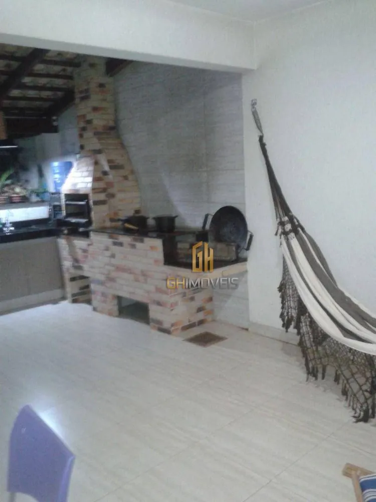 Sobrado, 4 quartos, 210 m² - Foto 1