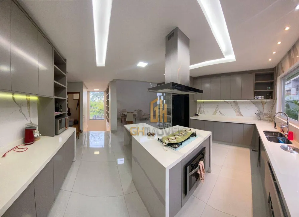 Sobrado, 3 quartos, 396 m² - Foto 2