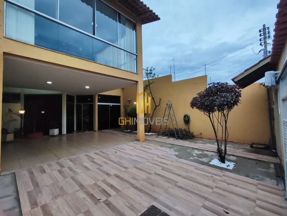 Sobrado, 4 quartos, 240 m² - Foto 1