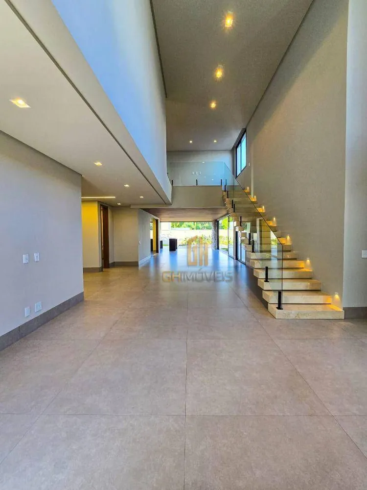 Sobrado, 4 quartos, 392 m² - Foto 1