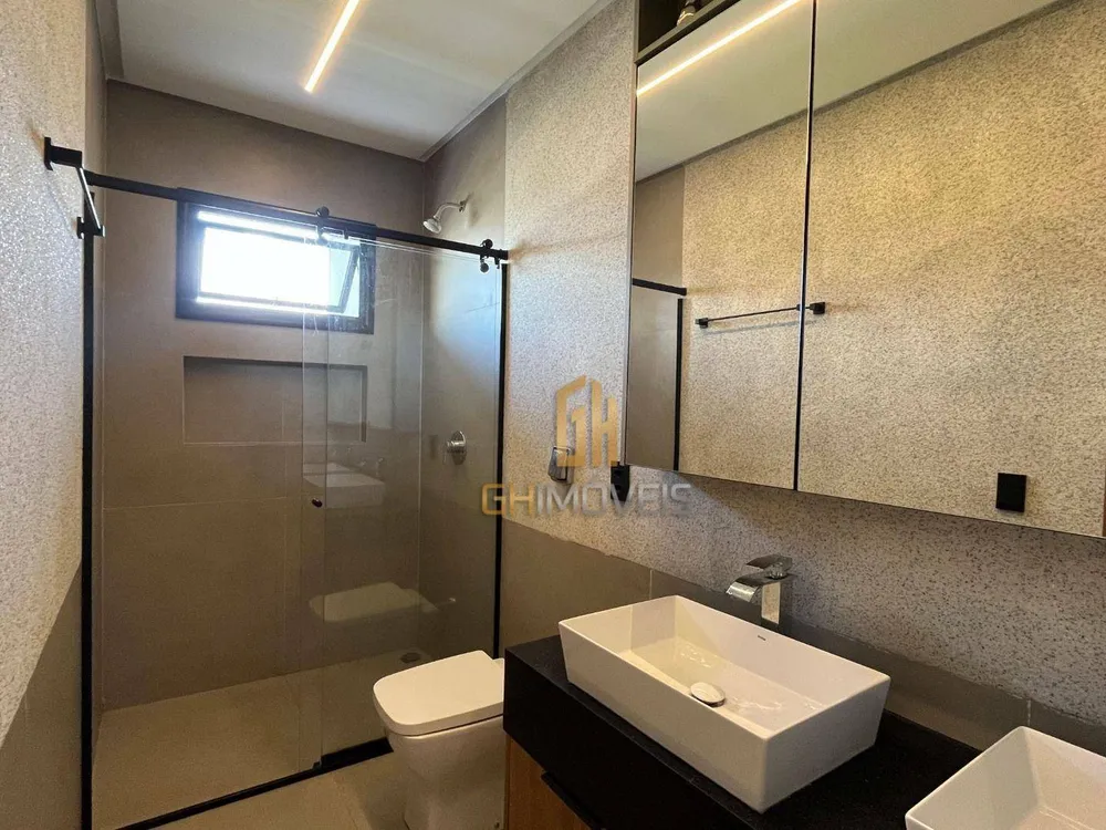 Sobrado, 4 quartos, 230 m² - Foto 1
