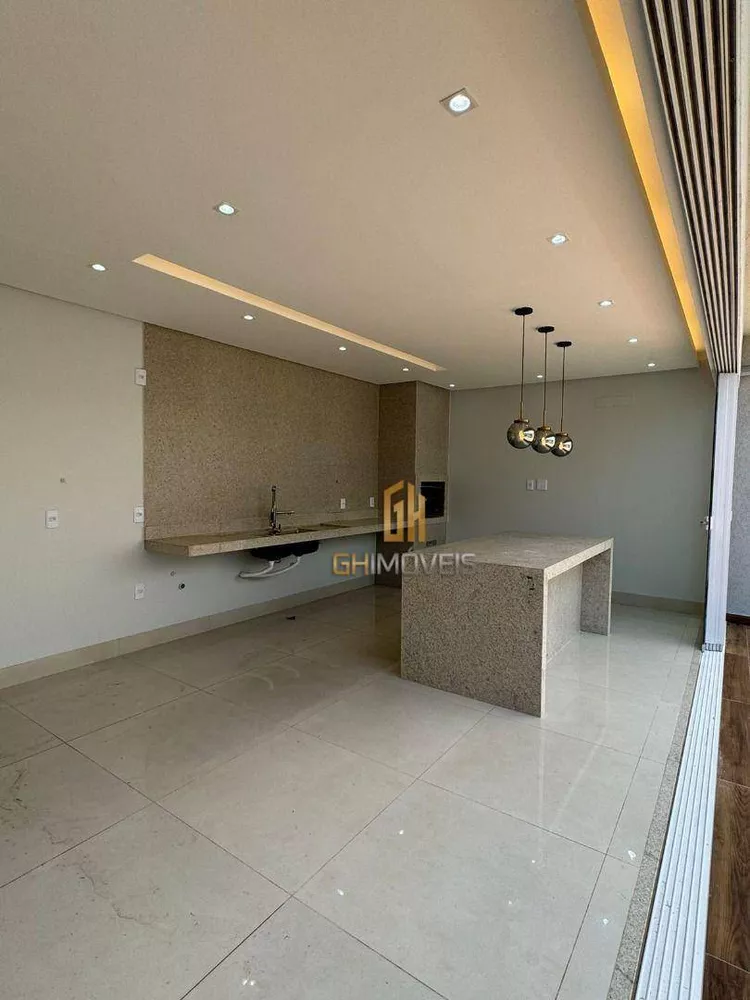 Casa à venda com 3 quartos, 166m² - Foto 4