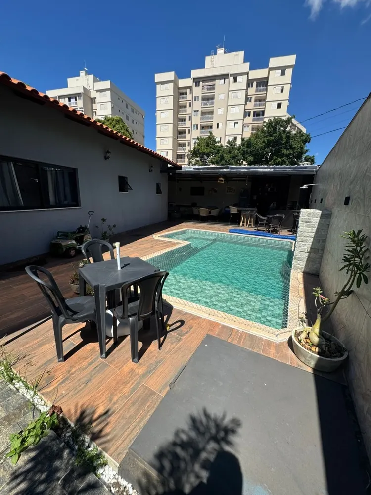 Casa, 3 quartos, 280 m² - Foto 1
