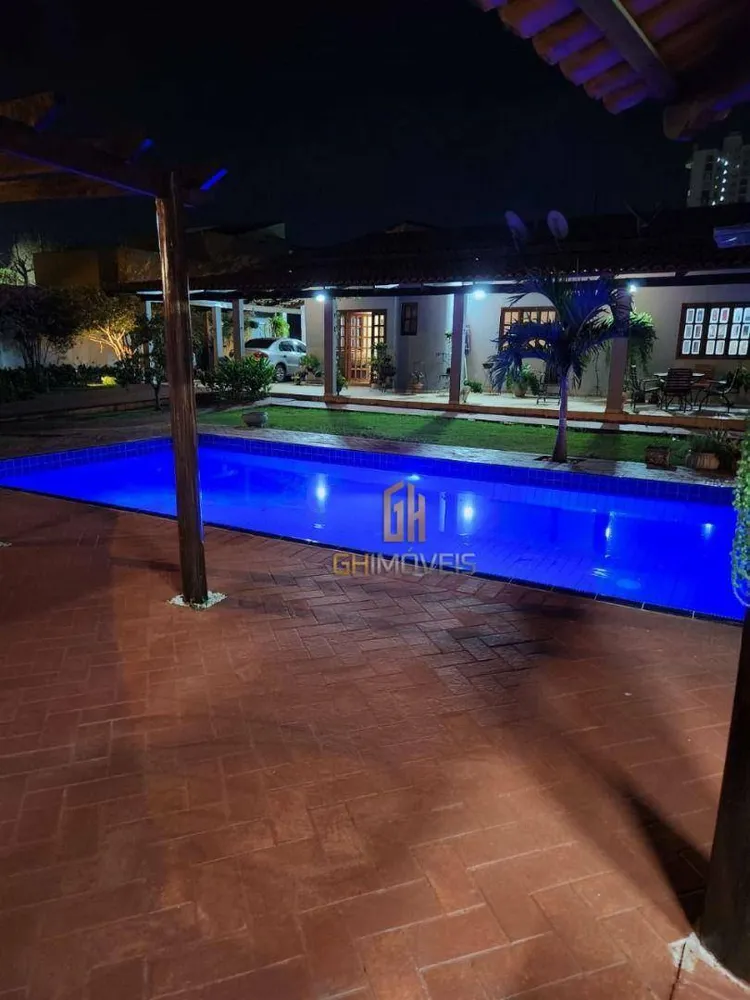 Casa, 4 quartos, 330 m² - Foto 4