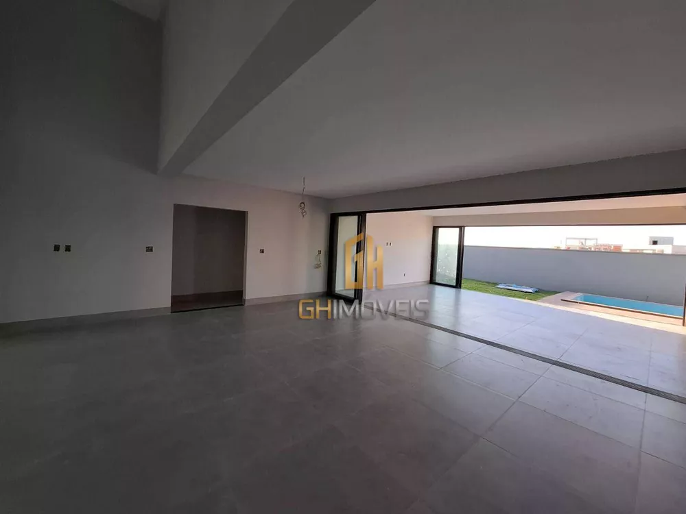 Casa de Condomínio à venda com 4 quartos, 257m² - Foto 4