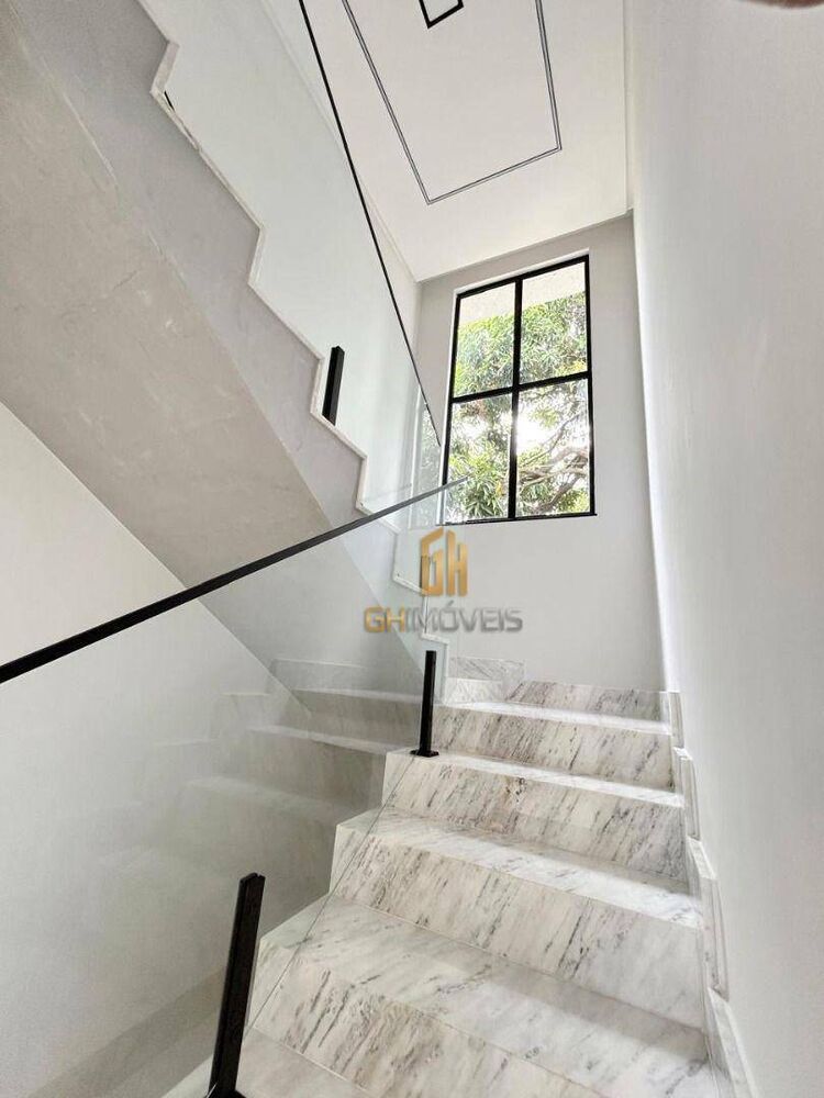 Sobrado, 4 quartos, 301 m² - Foto 13