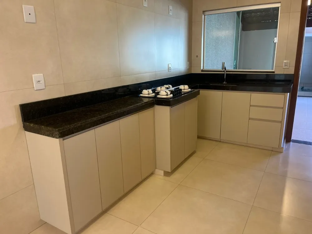 Casa, 3 quartos, 171 m² - Foto 2