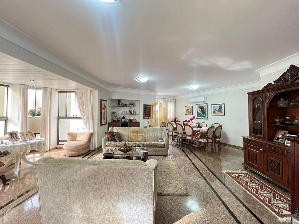 Apartamento, 4 quartos, 218 m² - Foto 2