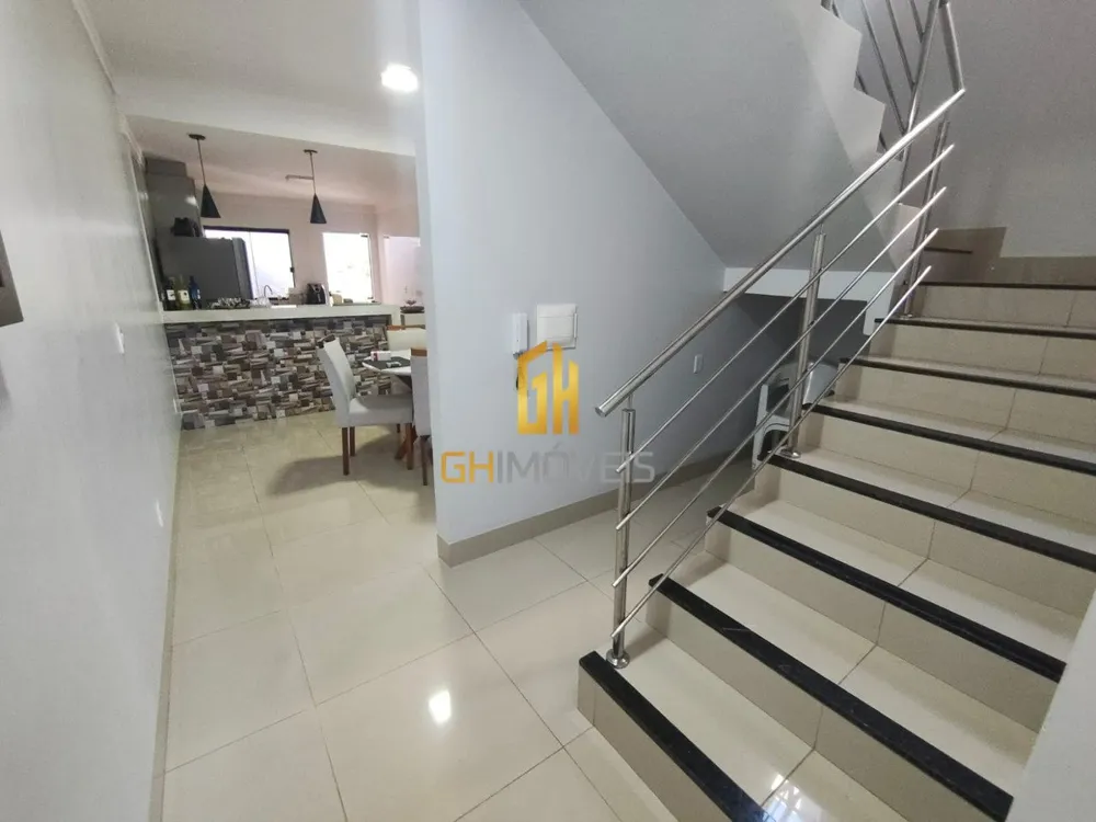Sobrado, 3 quartos, 176 m² - Foto 2