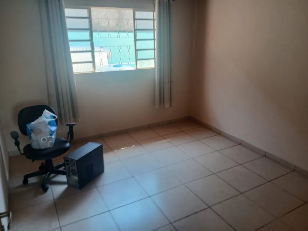 Casa, 3 quartos, 164 m² - Foto 2