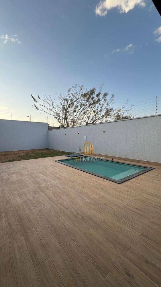 Casa à venda com 3 quartos, 156m² - Foto 4