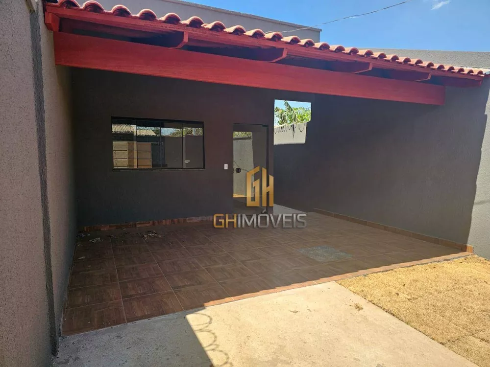 Casa à venda com 2 quartos, 84m² - Foto 2